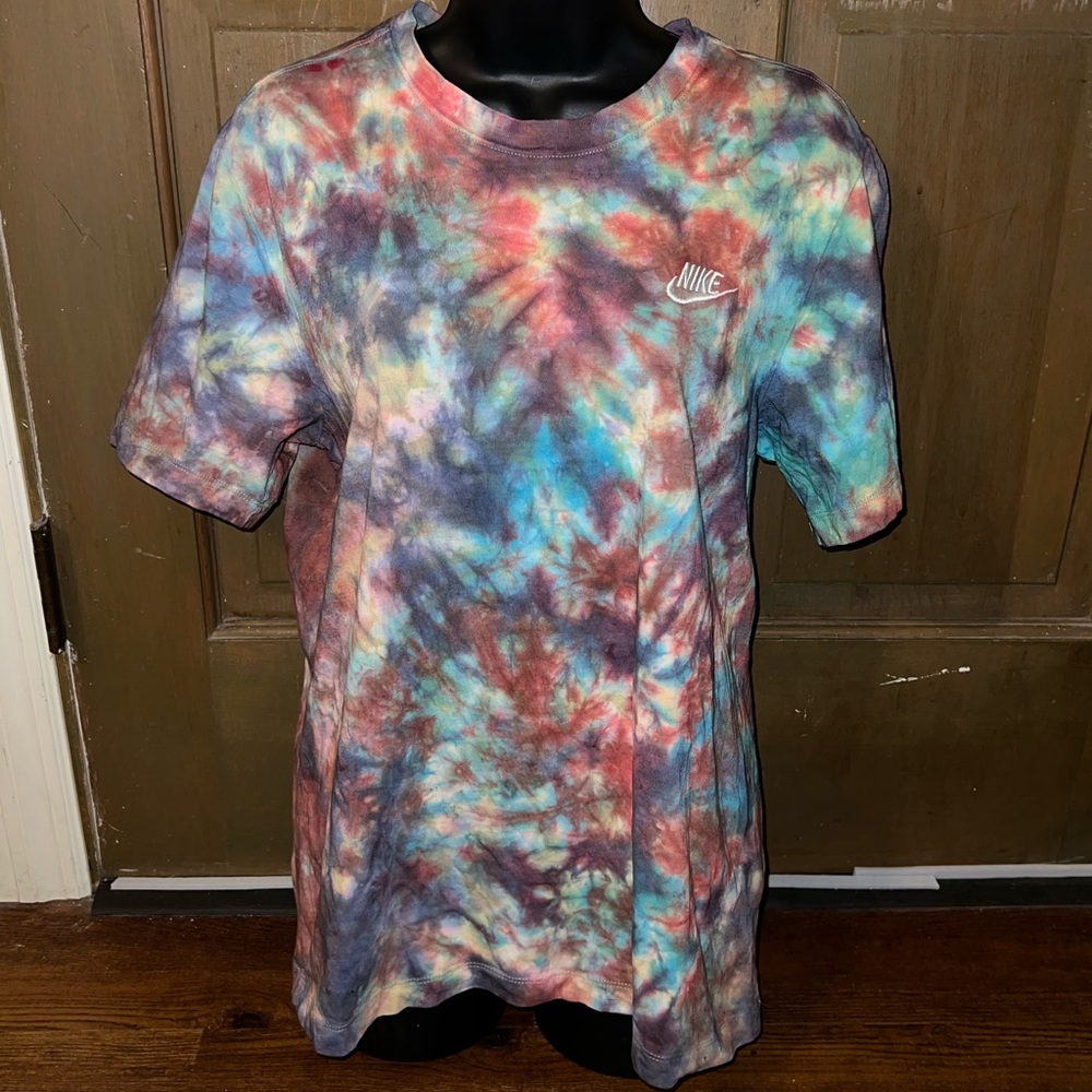 Nike Active Blue Red Multicolor Tie Dye Classic Cotton Short Sleeve Shirt Size M - Picture 2 of 11